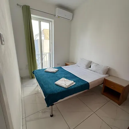 2-bedroom In R1a * Gzira
